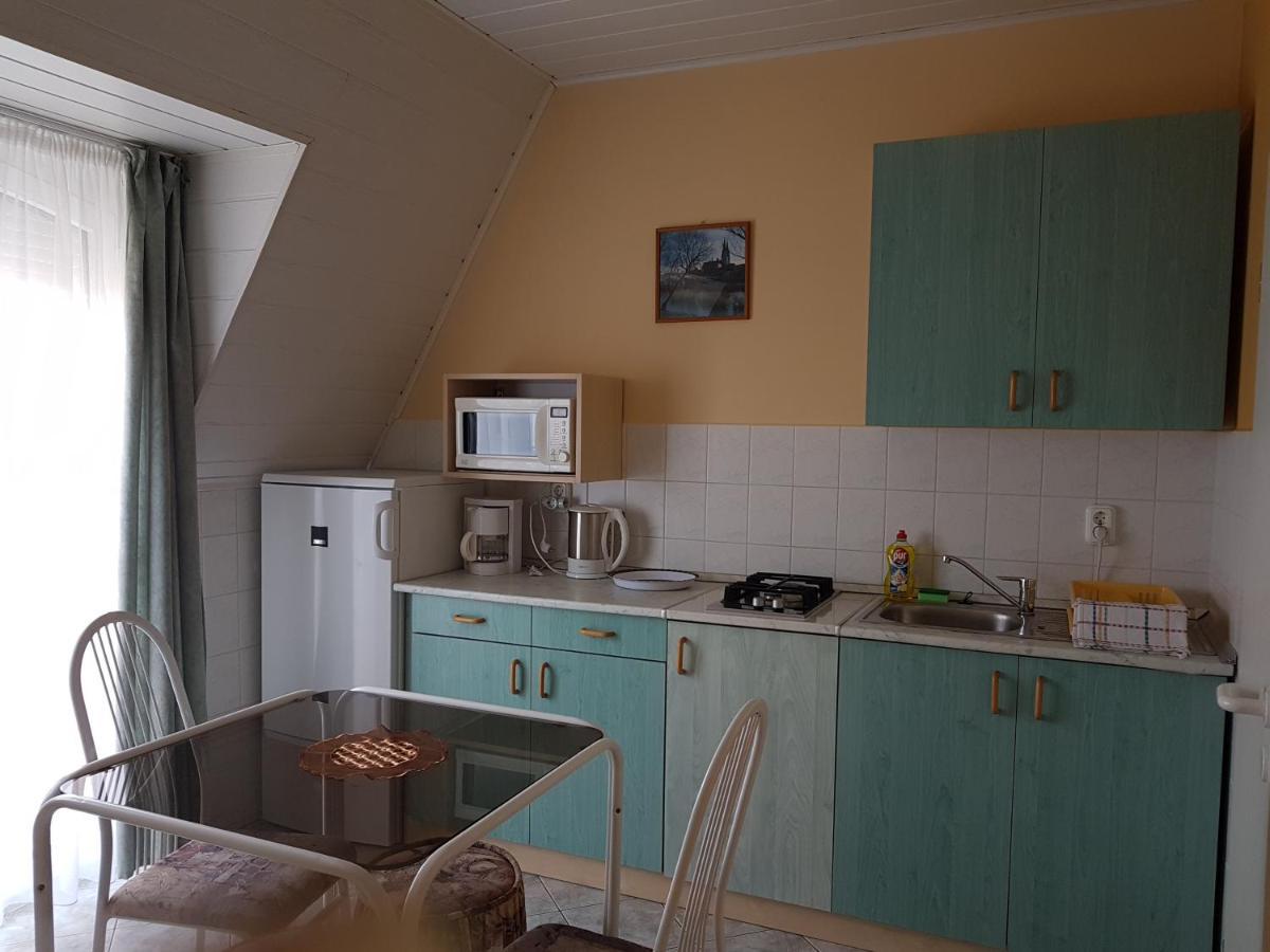 Richie Ii. Apartman Apartment Siofok Luaran gambar