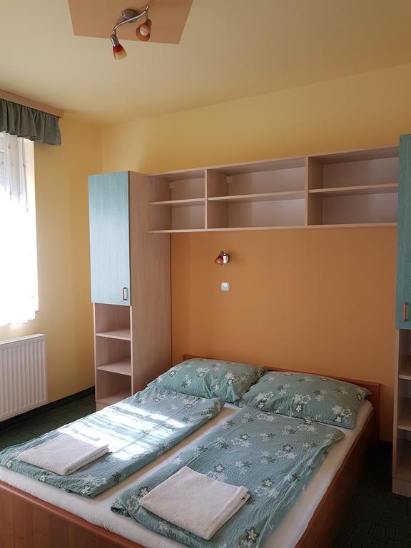 Richie Ii. Apartman Apartment Siofok Luaran gambar