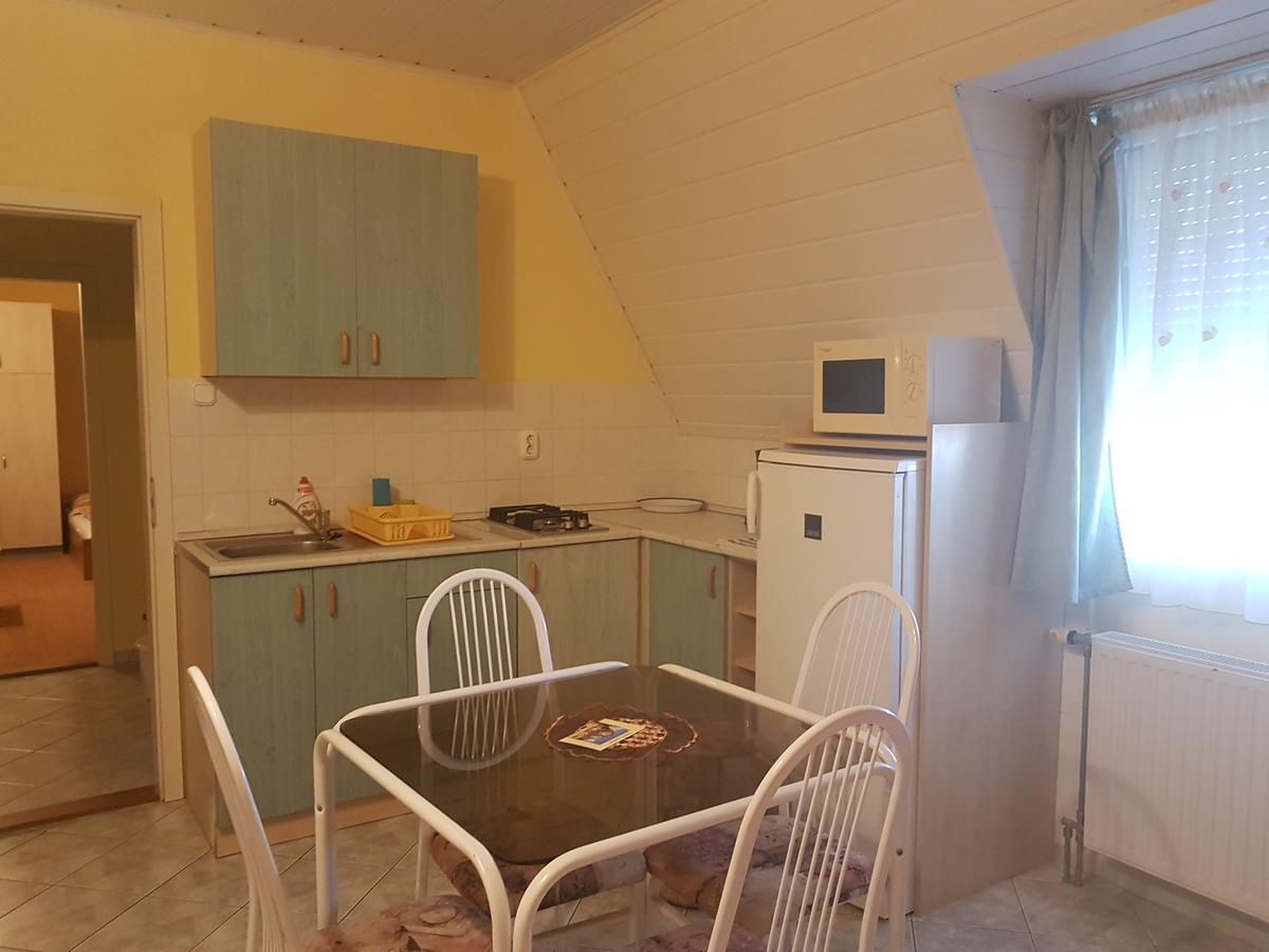 Richie Ii. Apartman Apartment Siofok Luaran gambar